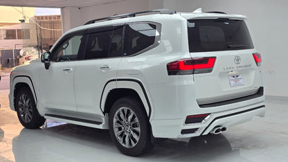 Toyota Land Cruiser Lc300 Zx Full House  2023