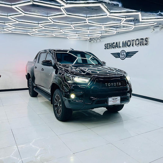 Toyota HILUX Revo GR-S 2.8D 2025