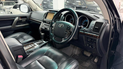 Toyota Land Cruiser AxG  Black Leather Selection  2009