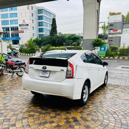 Toyota Prius S Package  2013
