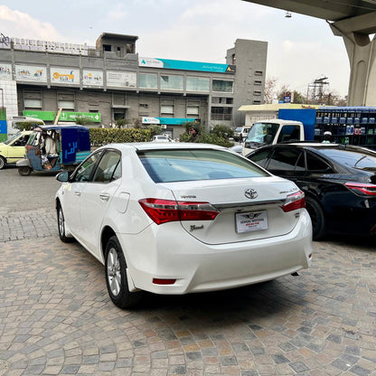 Toyota Corolla ALTIS GRANDE CVT-i 1.8 2016