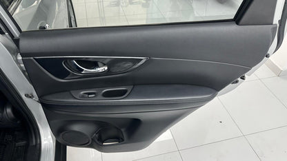 Nissan X-TRAIL Hybrid  2016