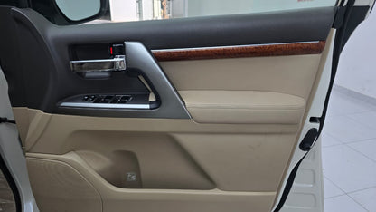 Toyota Land Cruiser Axg 2015