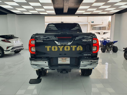 Toyota Hilux Revo V 2022
