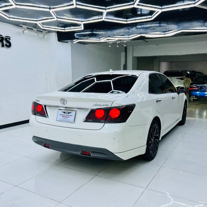 Toyota Crown ATHLETE Hybrid 2013