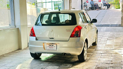 Suzuki Swift DLX A/T Navi 2017
