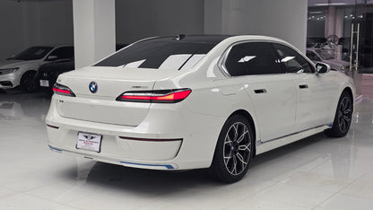 BMW 7 Series  i7 xDRIVE60 2023
