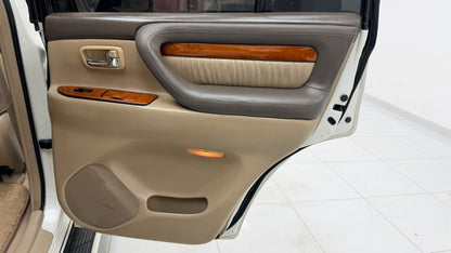 Toyota Land Cruiser Cygnus  2003