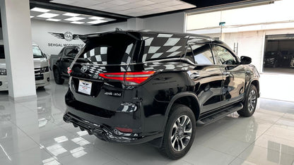 Toyota Fortuner Legender 2022