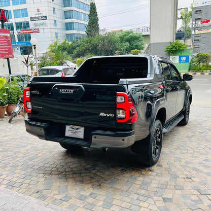 Toyota Hilux Revo Rocco 2.8D 2023