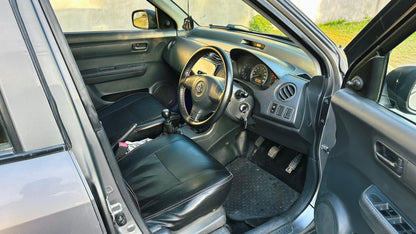 Suzuki Swift DX 1.3 M/T 2013