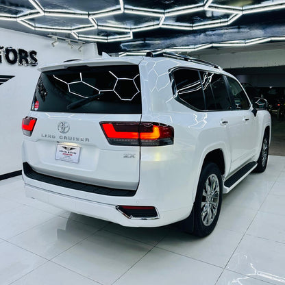 Toyota Land Cruiser LC 300 ZX 2022