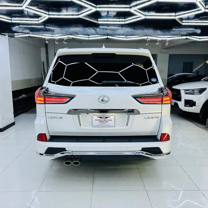 Lexus LX 570 Black Sequence  2020