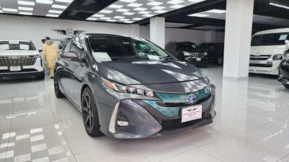 Toyota Prius PHV 2017