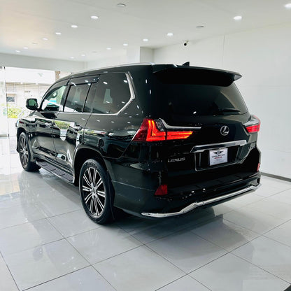 Lexus LX Series 570 2017