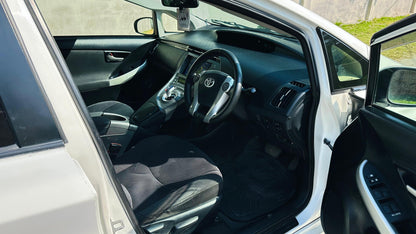 Toyota Prius S LED 2013