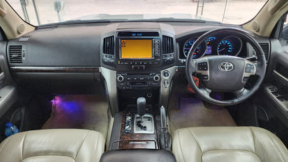 Toyota Land Cruiser Zx Full House 2009