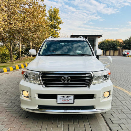 Toyota Land Cruiser AX 2014