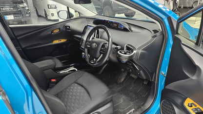 Toyota Prius  PHV 2018