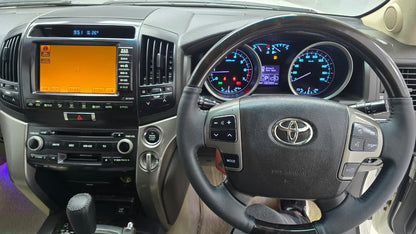 Toyota Land Cruiser Zx Full House 2009
