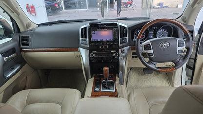 Toyota Land Cruiser Axg 2015