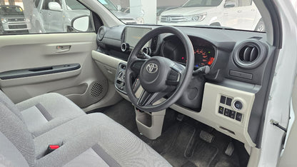 Toyota Passo X Package  2022