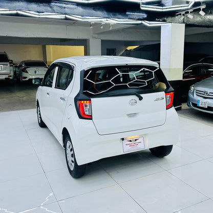 Daihatsu mira L SA3 4WD 2022