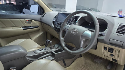 Toyota Fortuner 2.7 Petrol 2013
