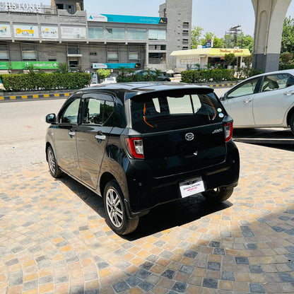 Daihatsu mira L SA3 2017