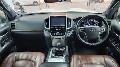 Toyota Land Cruiser Zx Full House 2016