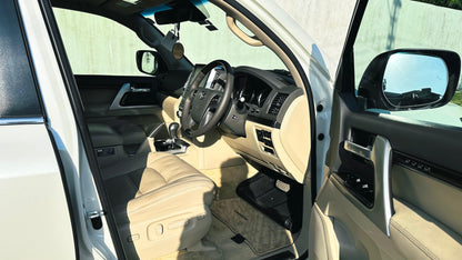 Toyota Land Cruiser ZX 4.6 Petrol 2018