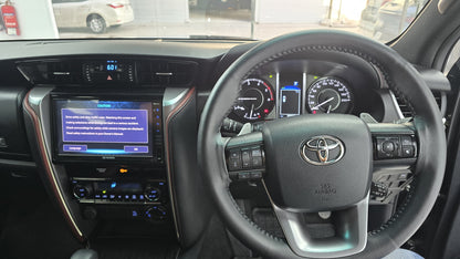 Toyota Fortuner Legender 2022