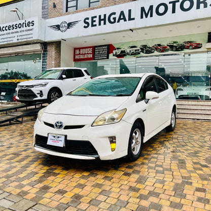 Toyota Prius S Package  2013