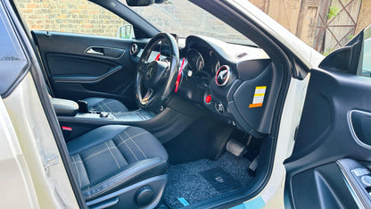 Mercedes Benz CLA Class 180 2015