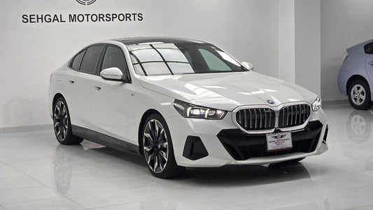 BMW i5 M Package X-Drive 40 2023