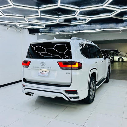 Toyota Land Cruiser LC 300 ZX 3.5 V6 2022
