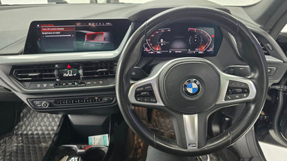 BMW 2 Series 218i M Package 2021