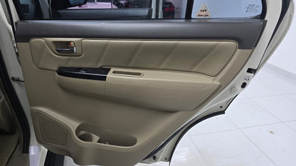 Toyota Fortuner 2.7 Petrol 2013