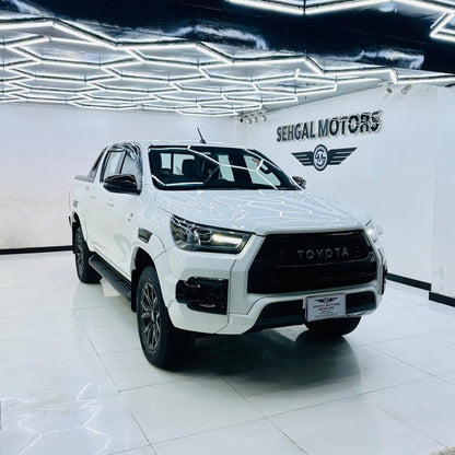 Toyota Hilux Revo GR-S 2.8D 2025