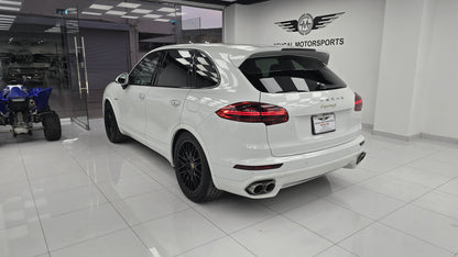 PORSCHE Cayenne Hybrid Platinum Edition  2017