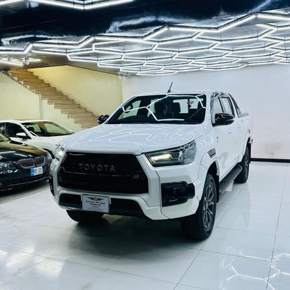 Toyota Hilux Revo GR-S 2.8D 2025