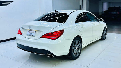 Mercedes Benz CLA Class 180 2015