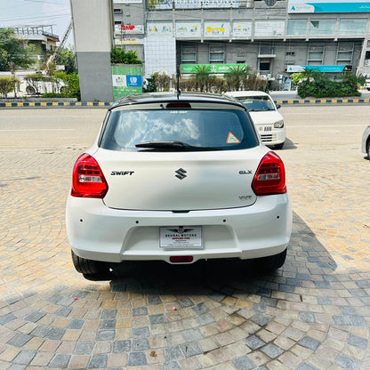 Suzuki Swift GLX VVT 2025