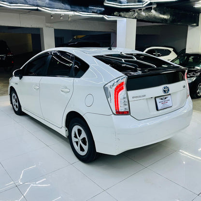 Toyota Prius S LED  2013