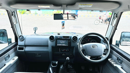 Toyota Land Cruiser 70 Series M/T 1997