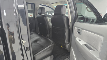 Toyota Hilux Vigo Invincible 2013