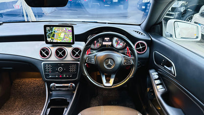 Mercedes Benz CLA Class 180 2015