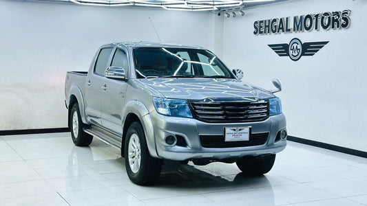 Toyota Hilux Vigo G 2013