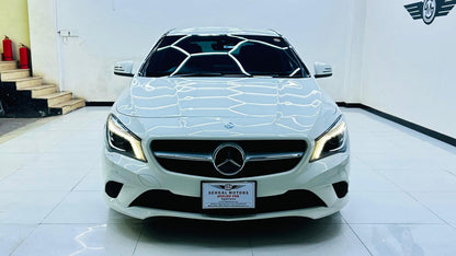 Mercedes Benz CLA Class 180 2015