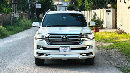 Toyota Land Cruiser ZX 4.6 Petrol 2016